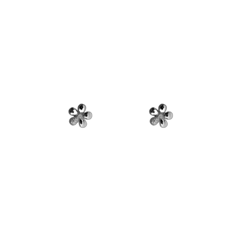 Daisy Flower Stud