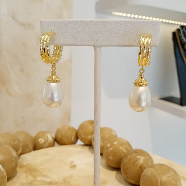 Gold and Pearl Earrings 2