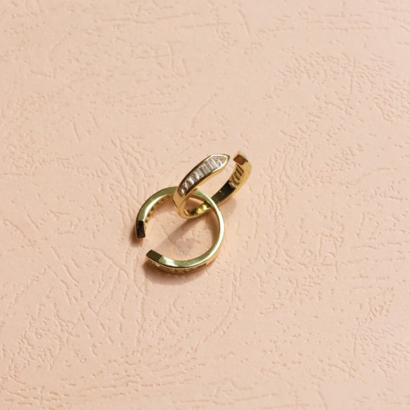Baguette Claw Ring